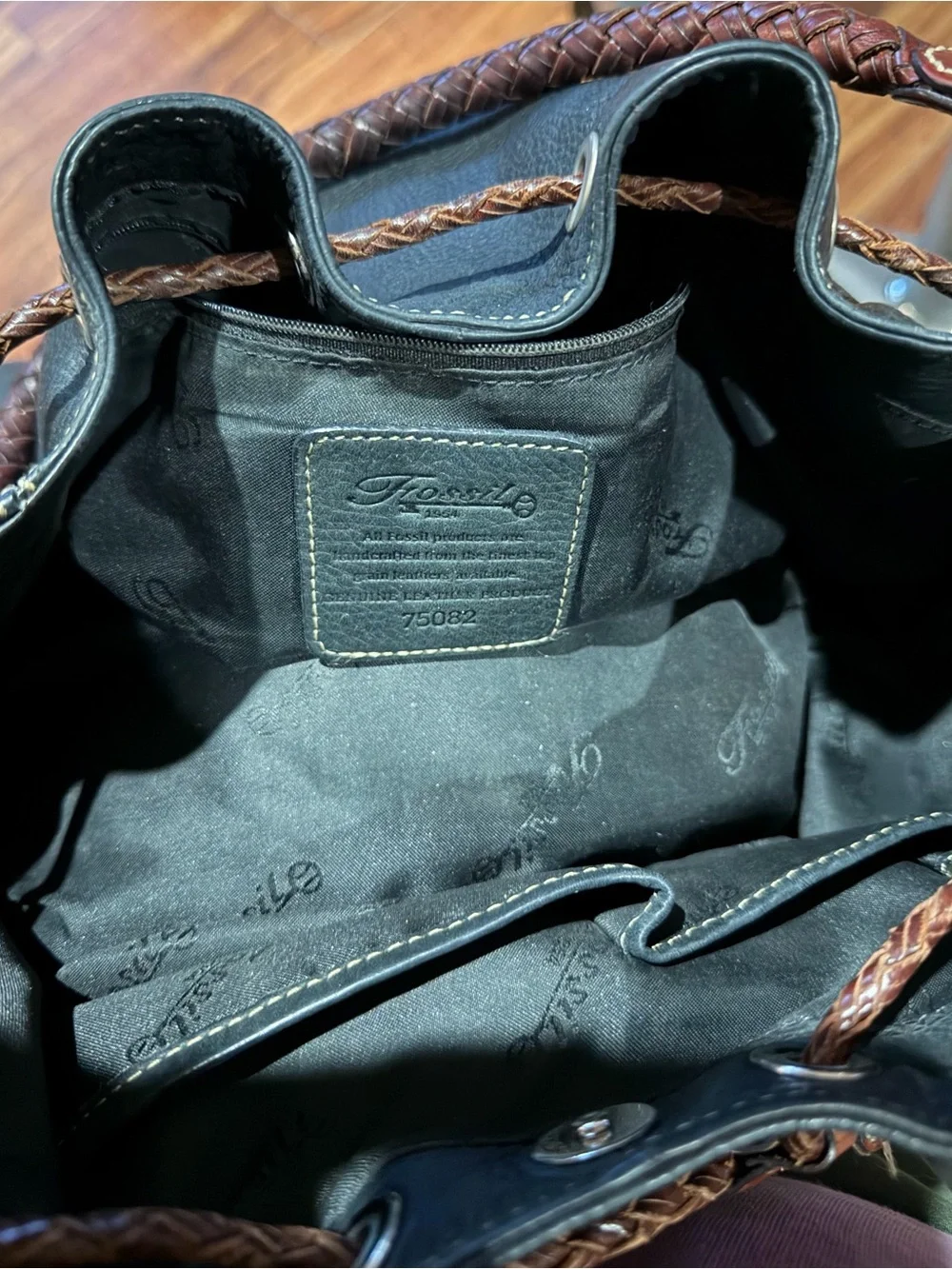 VTG Fossil black pebbled leather hobo bucket bag